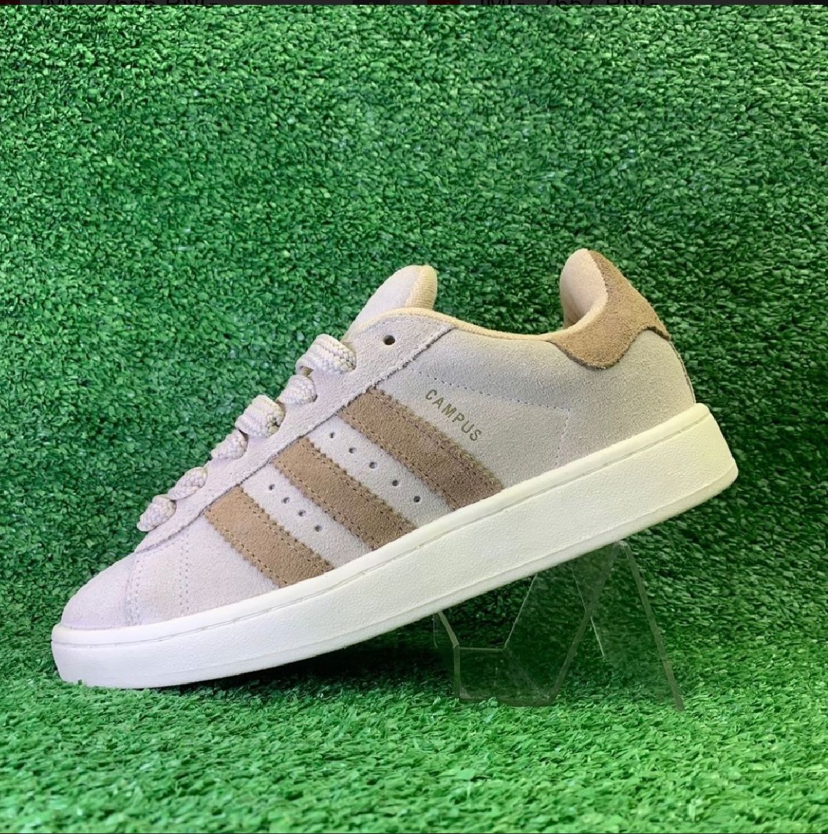 Adidas Campus 00s - Beige y Marrón