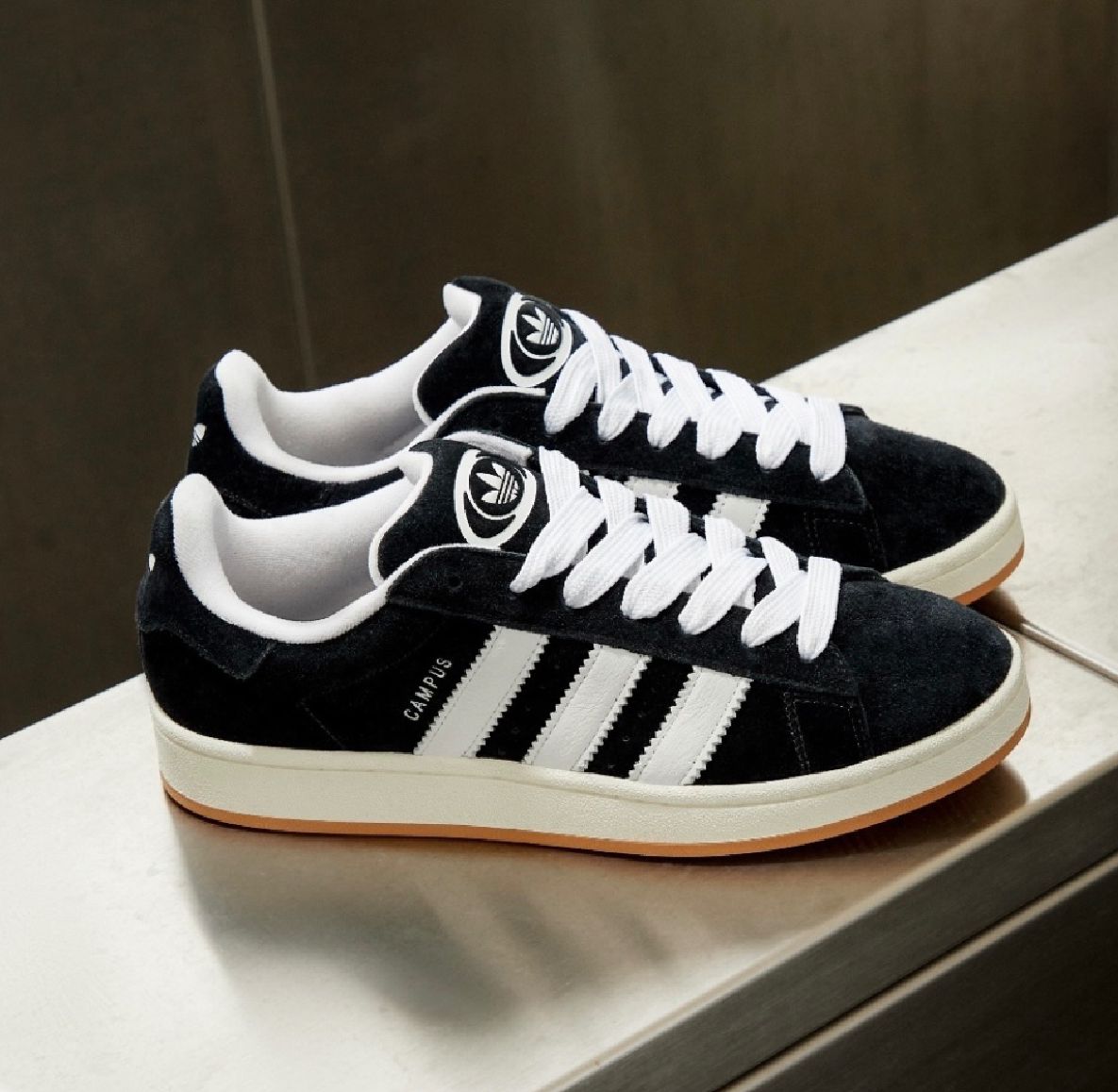 Adidas Campus 00s - Negras con Blanco