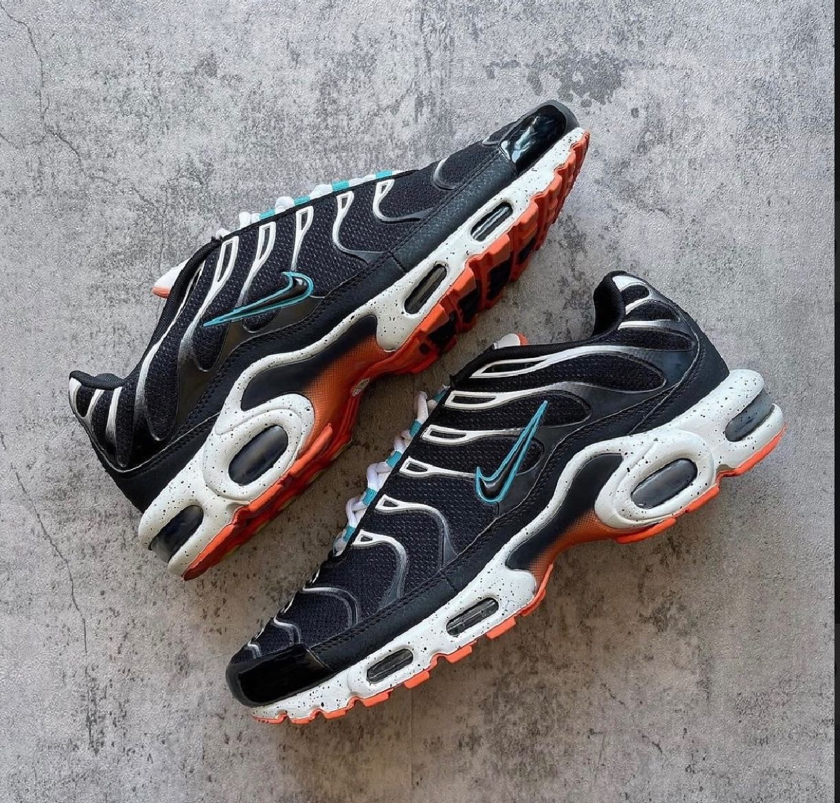 Nike Air Max Plus TN - Gris y Azules
