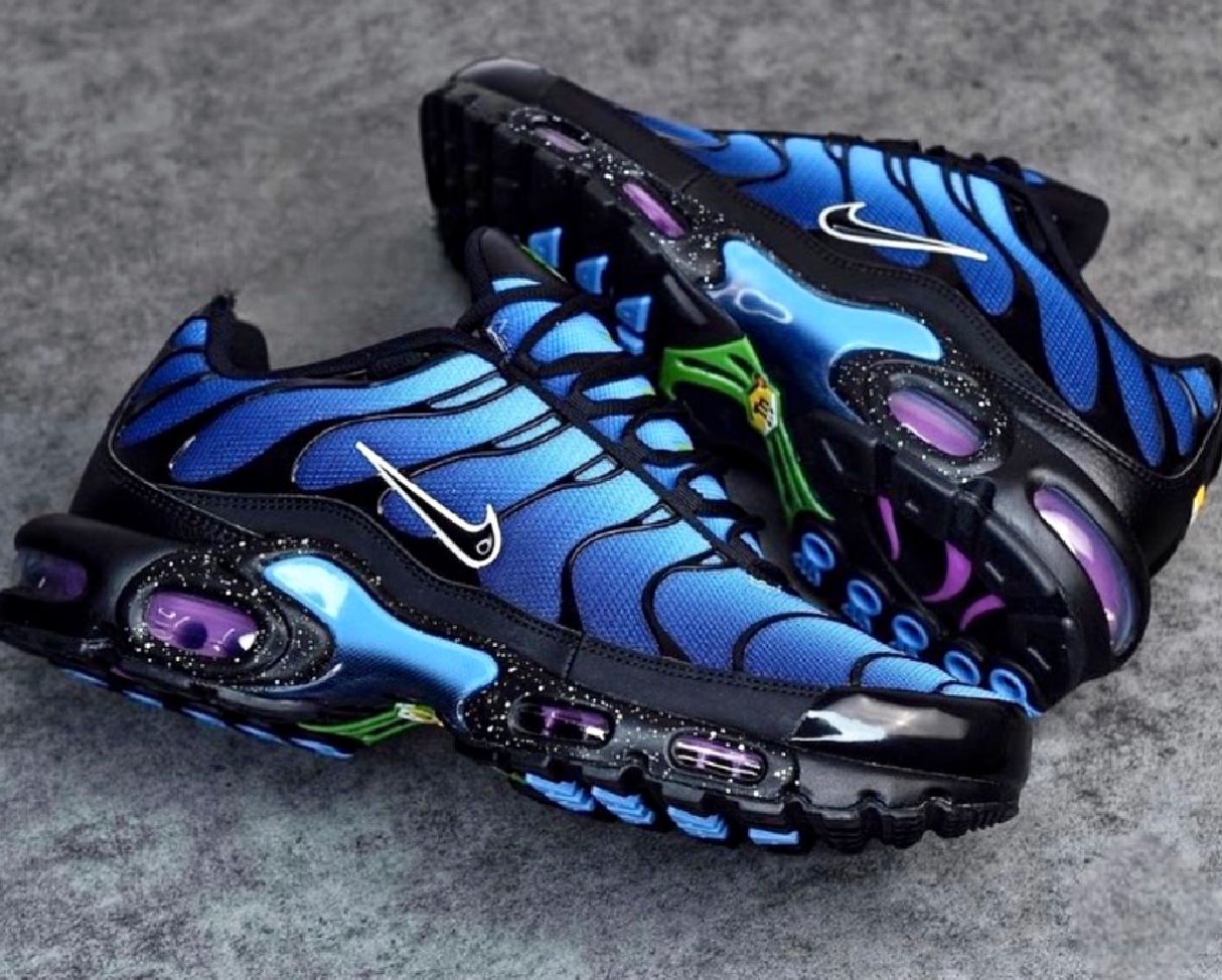 Nike Air Max Plus TN - Azules y Negras
