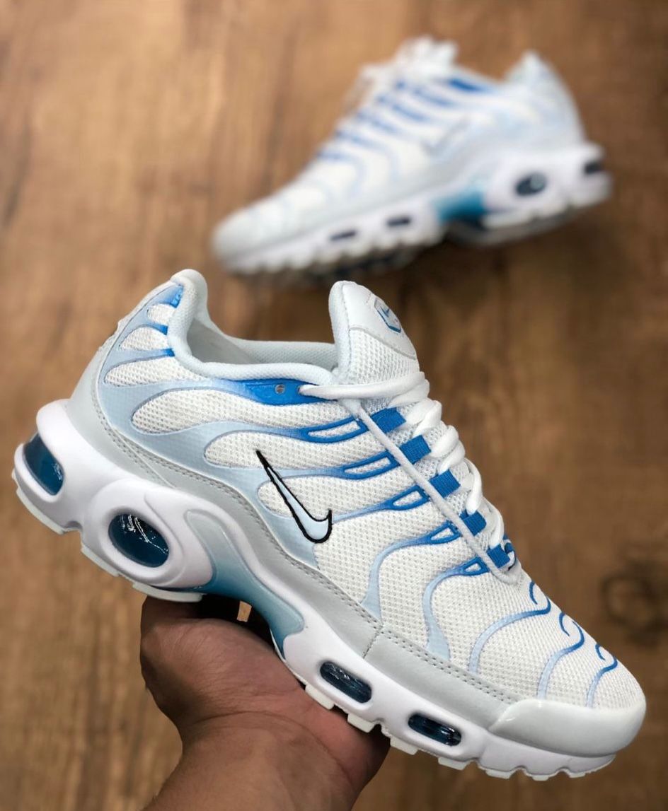Nike Air Max Plus TN - Blancos y Celestes