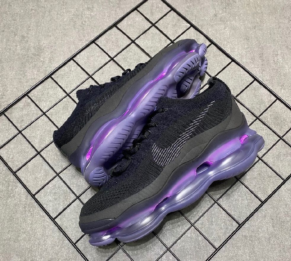 Nike Air Max Scorpion - Negro y Violeta