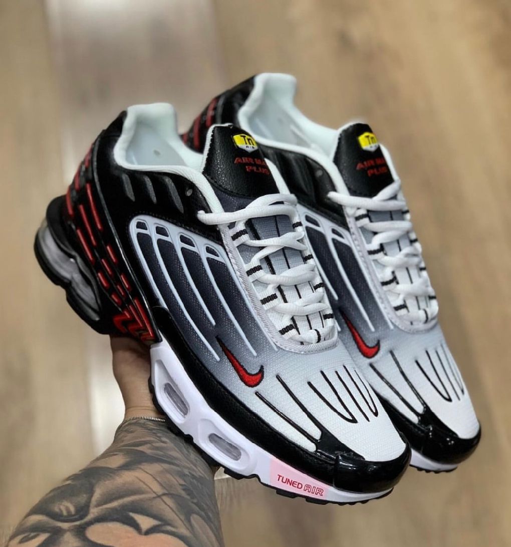 Nike Air Max Plus TN3 - Grises y Rojas