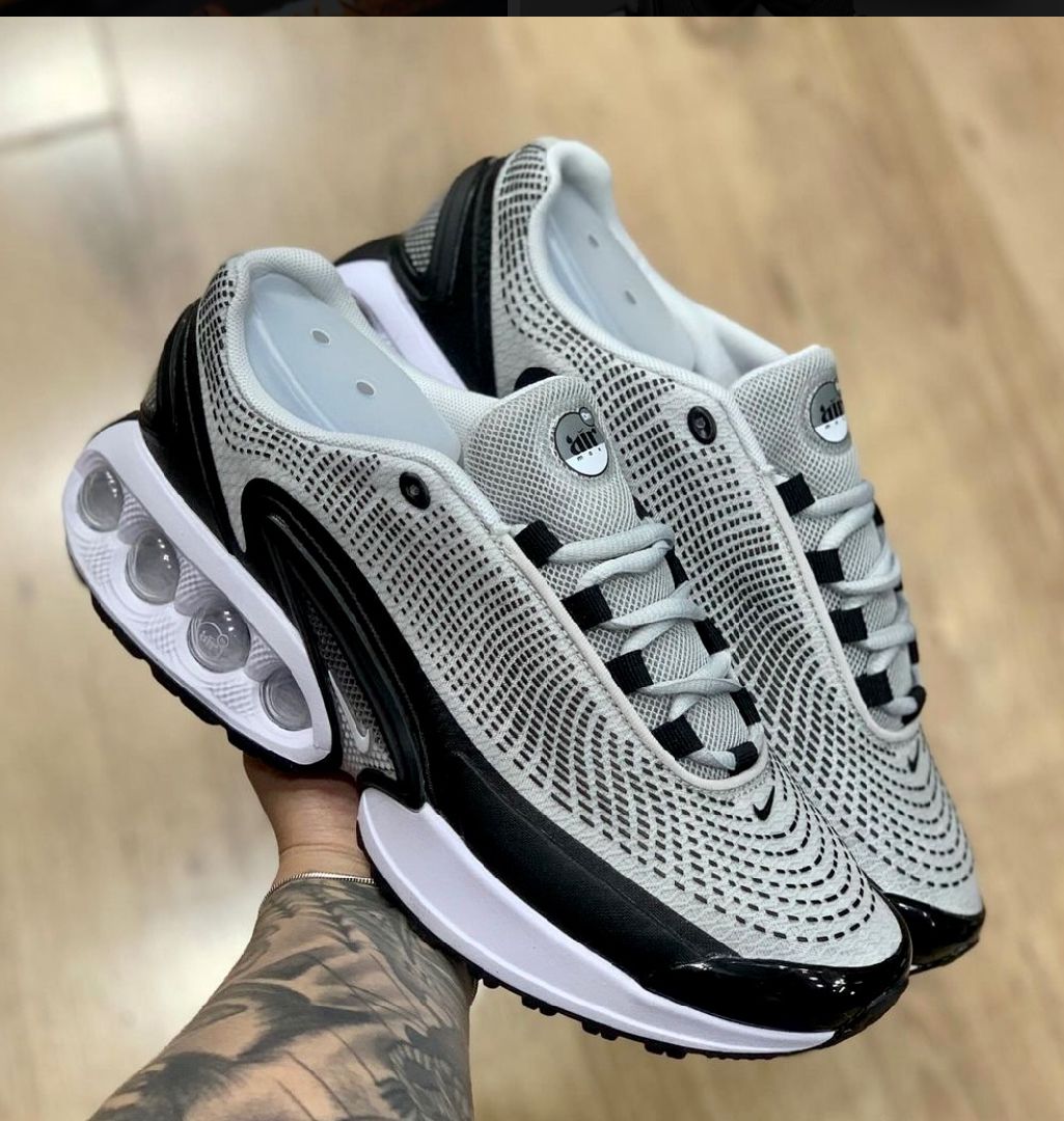Nike Air Max DN - Gris con Negro