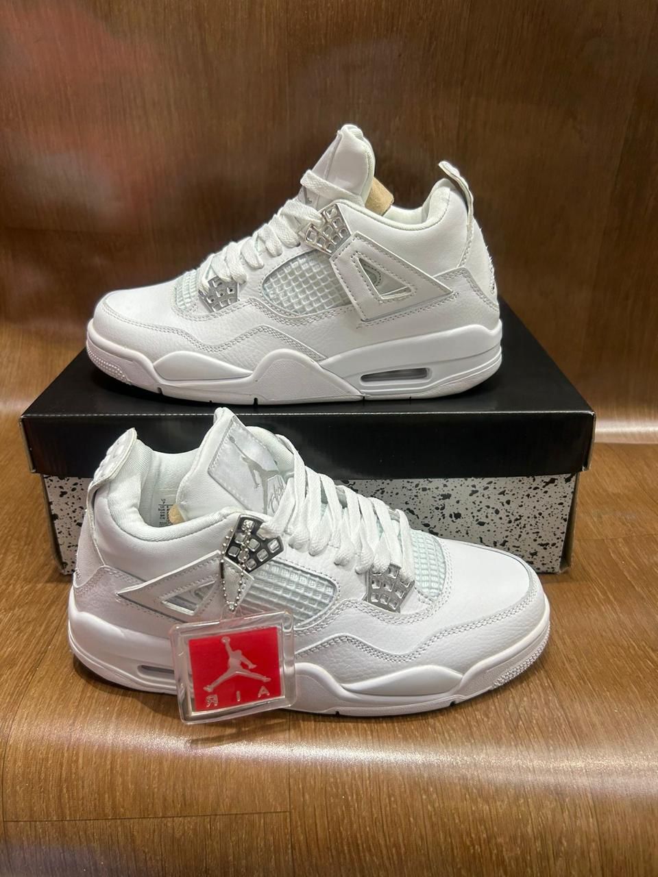 Nike Air Jordan 4 Retro - Blancas