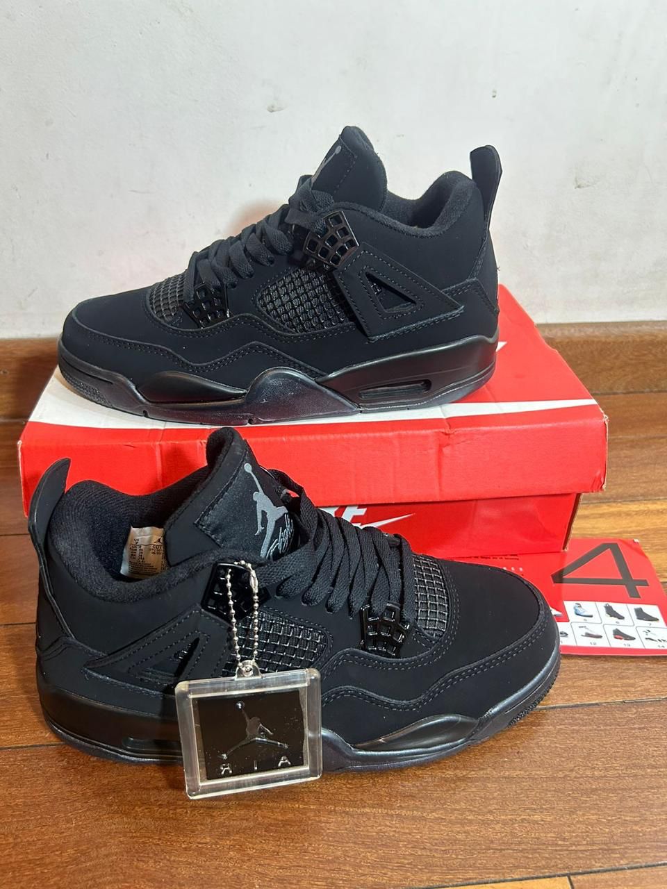 Nike Air Jordan 4 Retro - Black Cat