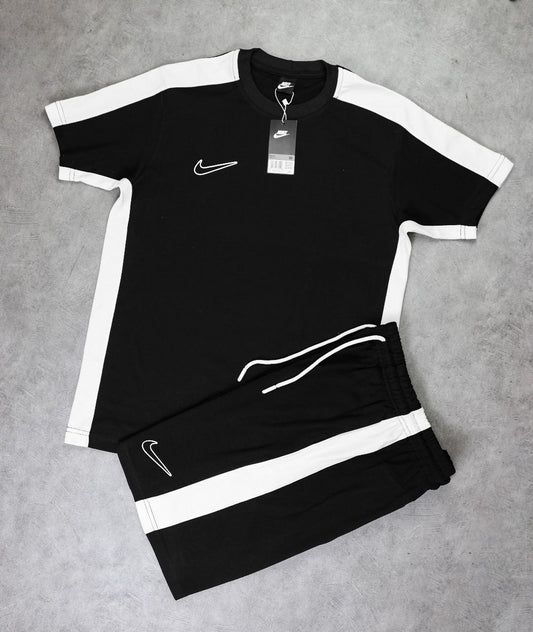 Conjunto NIKE - Negro Y Blanco