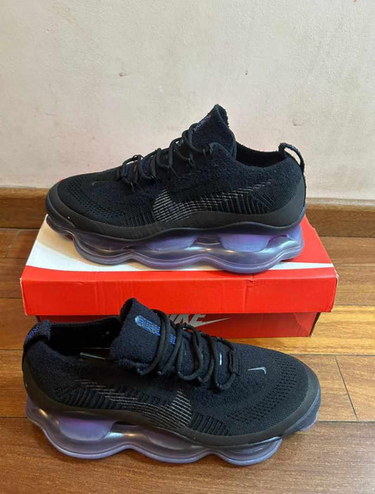 Nike Air Max Scorpion - Negras con Violeta