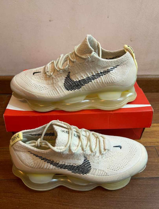 Nike Air Max Scorpion - Crema