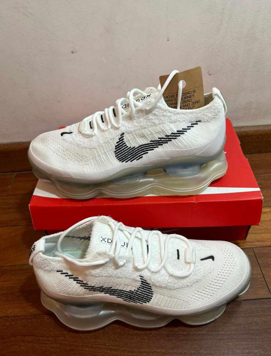 Nike Air Max Scorpion - Blancos y Negros