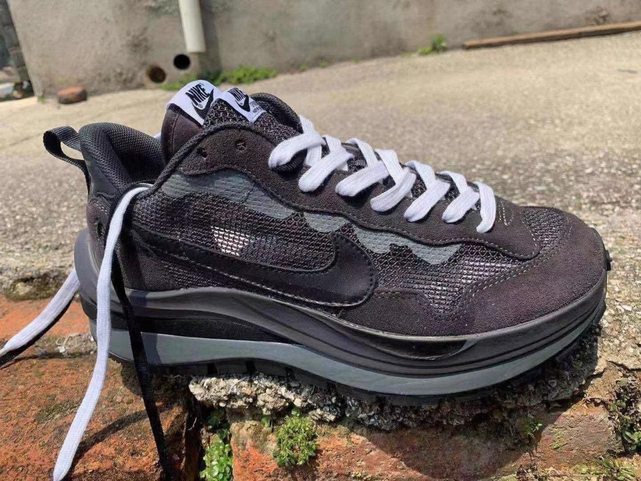 Nike x Sacai – Negro
