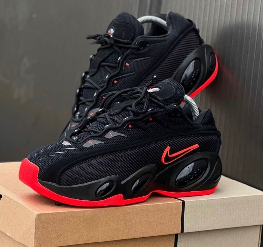 Nike Nocta Glide - Negras con Rojo