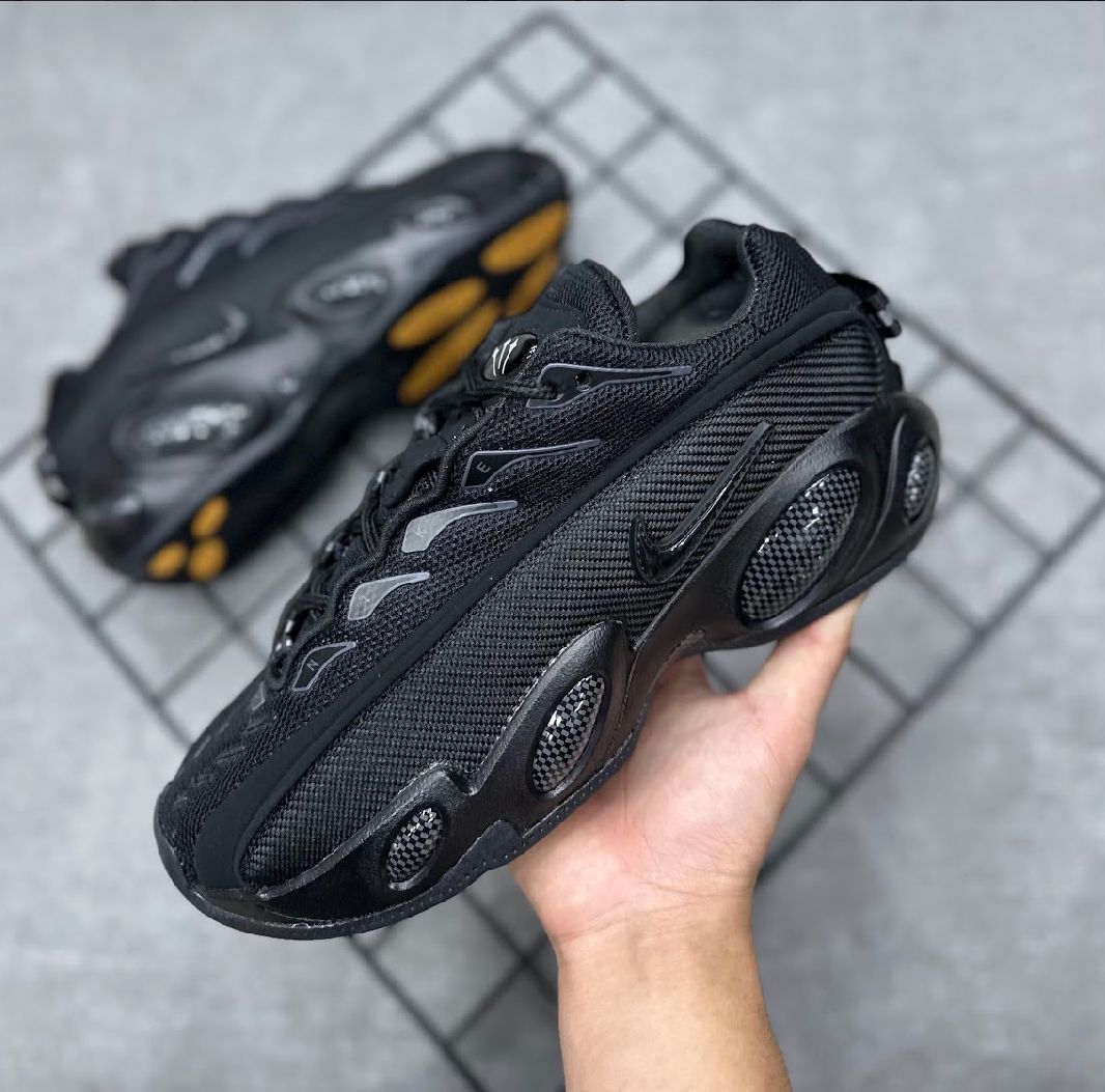 Nike Nocta Glide - Negros