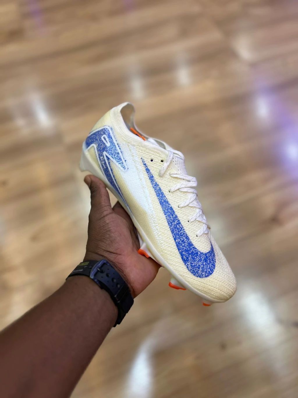 Zapas Futbol Nike - Blanco y Azul