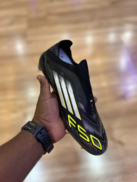 Zapas Futbol Adidas - Negro y Blanco